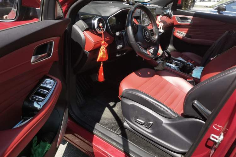 Used MG HS 2019 30T Automatic 2WD Trophy Supreme Edition China VI Standard
