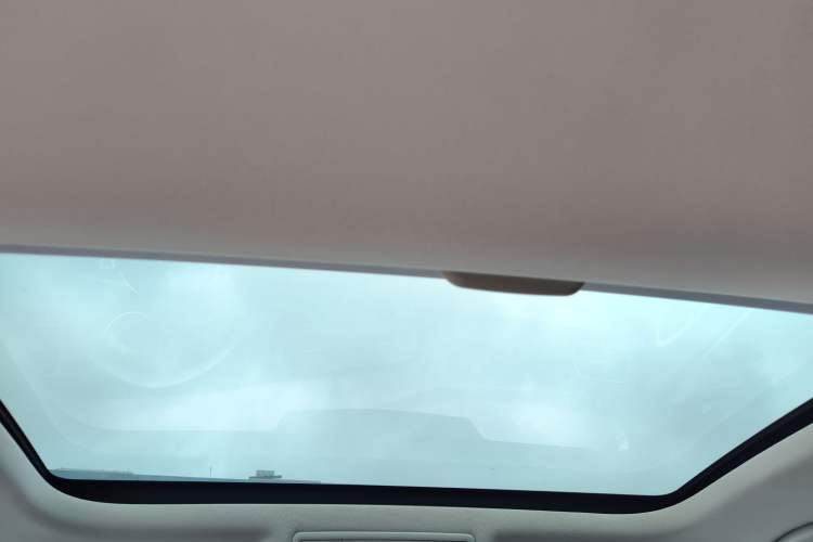 Used Volkswagen Golf 2018 230TSI Automatic Comfort Model Headliner