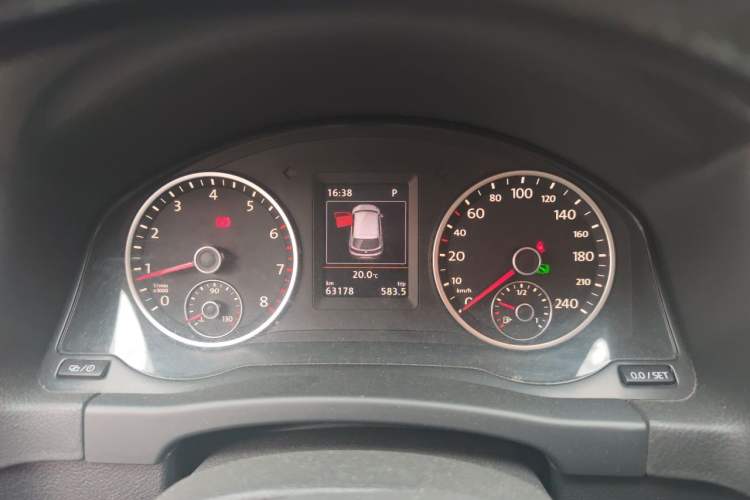 Used Volkswagen Tiguan 2015 1.8TSI Automatic Two-Wheel Drive Luxury Model