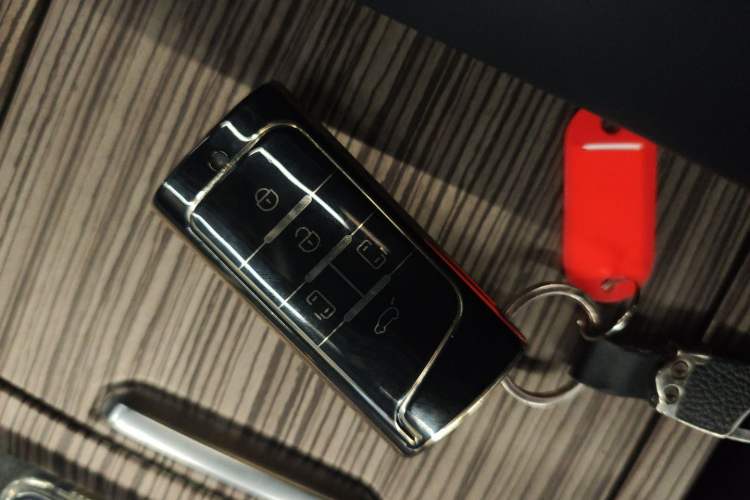 Used GAC Trumpchi M8 2018 320T Luxury Edition
