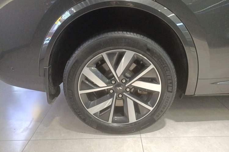 Used Li Auto L8 2023 Pro Model