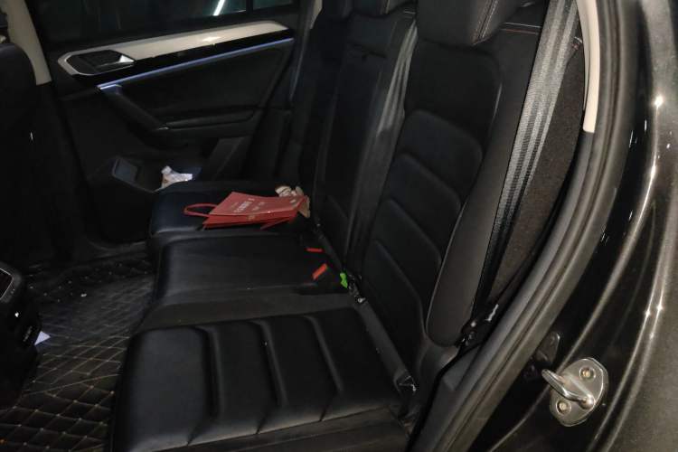 Used Volkswagen Tayron 2019 330TSI Two-Wheel Drive Luxury Model China VI Standard Left Rear Seat