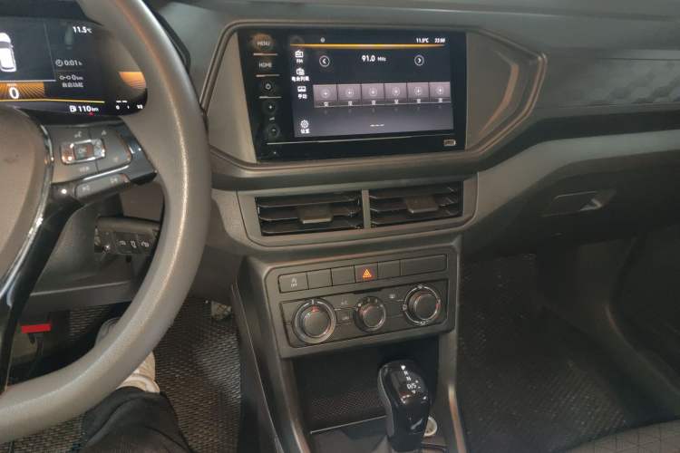 Used Volkswagen T-Cross 2023 Revised 1.5L Automatic Fashion Edition Audio And AC Panel