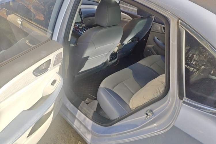 Used Rising ER6 2021 New Dynamic Edition 620km Smart Enjoyment Version
