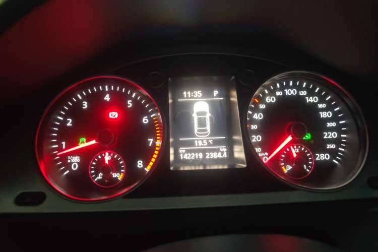 Used Volkswagen FAW-Volkswagen CC 2011 2.0 TSI Ultimate Edition
