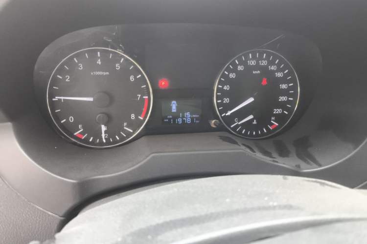 Used JAC Refine M3 2015 Maker Edition 1.6L Luxury Version