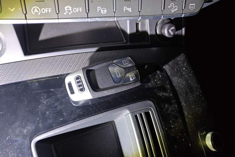 Used Audi Q5L 2022 40T RS Package Performance Model