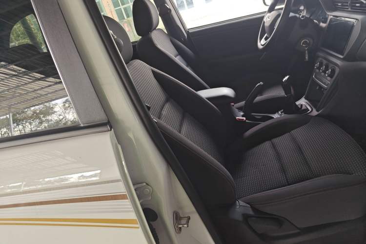 Used Chery Tiggo 3 2020 Million Global Edition 1.5L Manual Fashion Model Right Front Seat