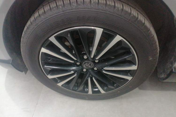 Used Toyota Venza 2023 2.0L CVT Two-Wheel Drive Prestige Version
