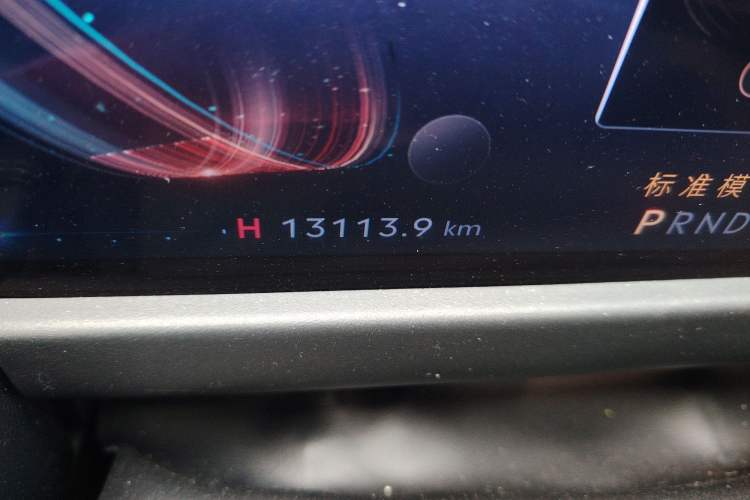 Used Lincoln Corsair 2023 2.0T Two-Wheel Drive Luxury Edition Odometer Close Up