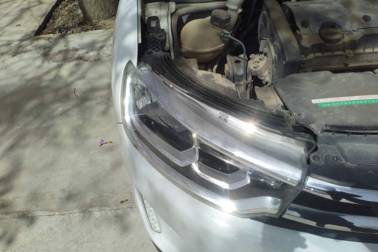 Used Citroen C3-XR 2017 1.6L Manual Pioneer Model Right Front Headlight