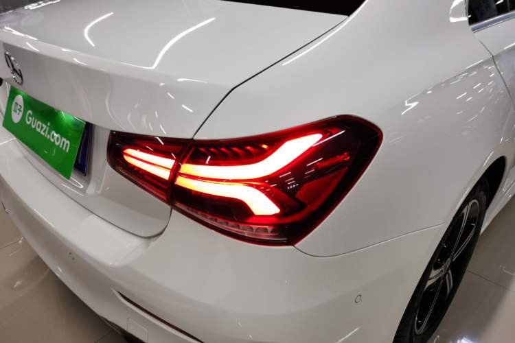 Used Mercedes-Benz A-Class 2022 Revised Version A 200 L Sport Sedan Fashionable Style