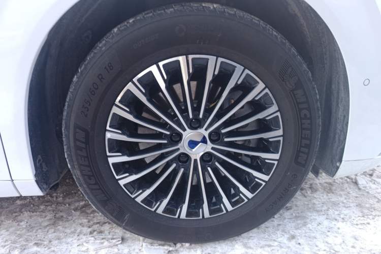 Used Denza D9 2024 DM-i 980 Four-Wheel Drive Flagship Model