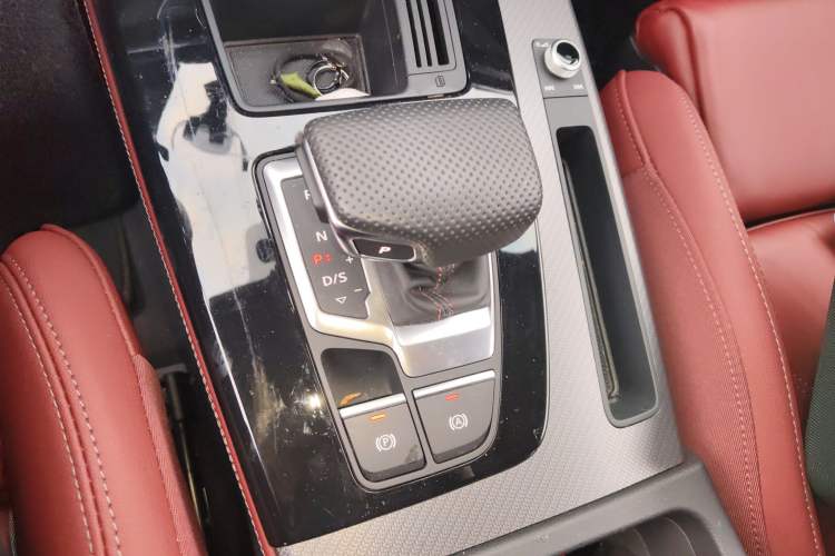 Used Audi Q5L 2024 40 TFSI Luxury Dynamic Edition
