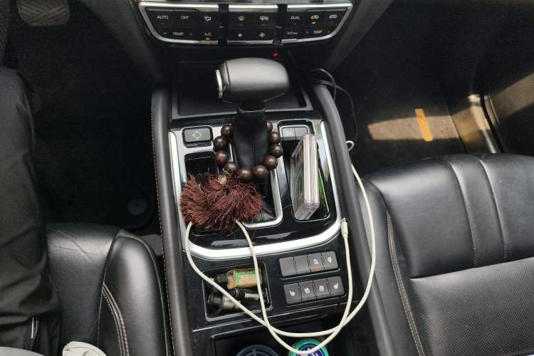 Used GAC Trumpchi GS7 2017 320T Two-Wheel-Drive Luxury Model
