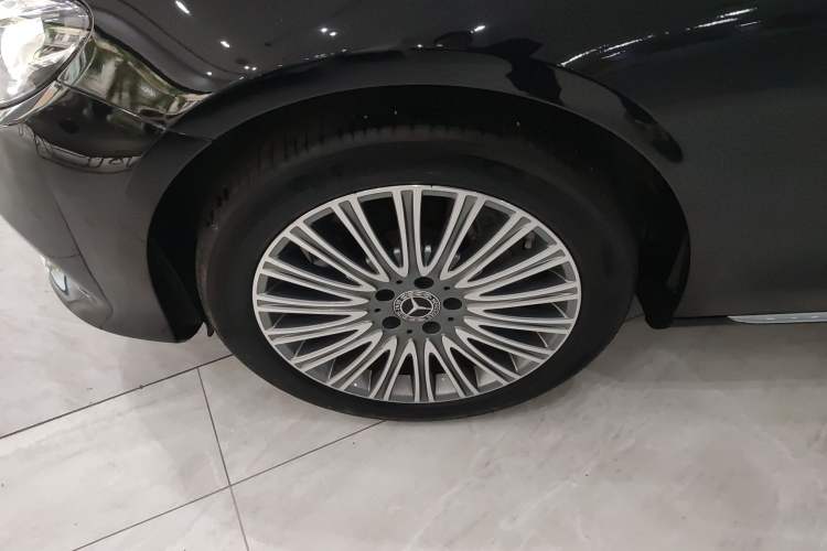 Used Mercedes-Benz E-Class 2020 Facelift E 300 L Stylish Edition