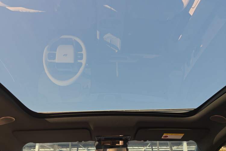 Used Li Auto i6 2025 Model Two-Wheel-Drive Standard Type