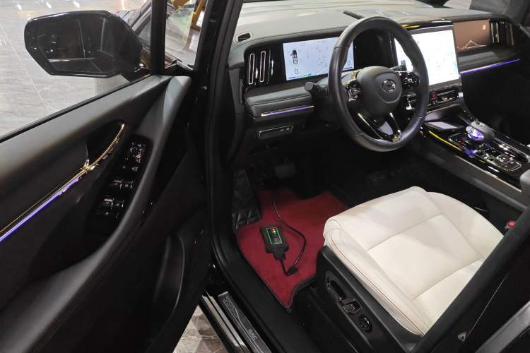 Used GAC Trumpchi M8 2023 Zongshi Series Dual-Motor Flagship Edition
