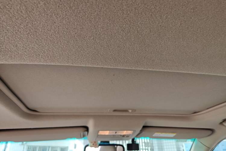 Used Toyota Highlander 2012 2.7L Two-Wheel Drive 7-Seater Luxury Edition