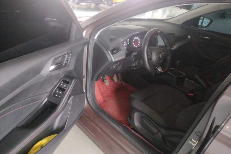 Used MG 5 2023 180 DVVT Manual Fashion Edition