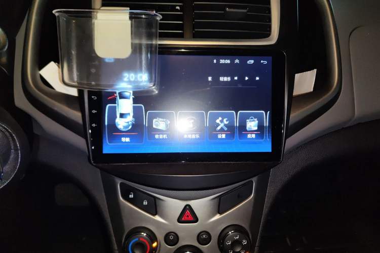 Used Chevrolet Aveo Sonic 2014 Sedan 1.4SL AT Fashion Edition