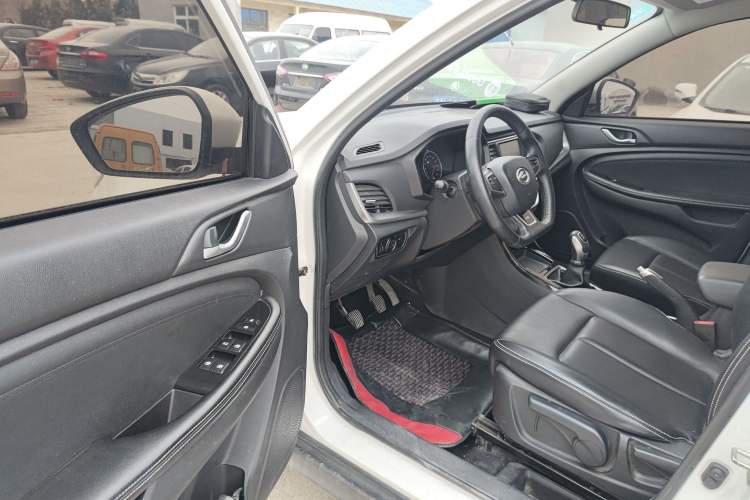 Used Land X2 2017 1.6L Manual Sharp Edition
