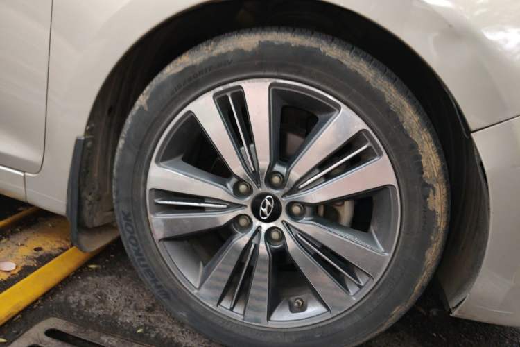 Used Hyundai Mistra 2014 1.8L Automatic Deluxe DLX Model
