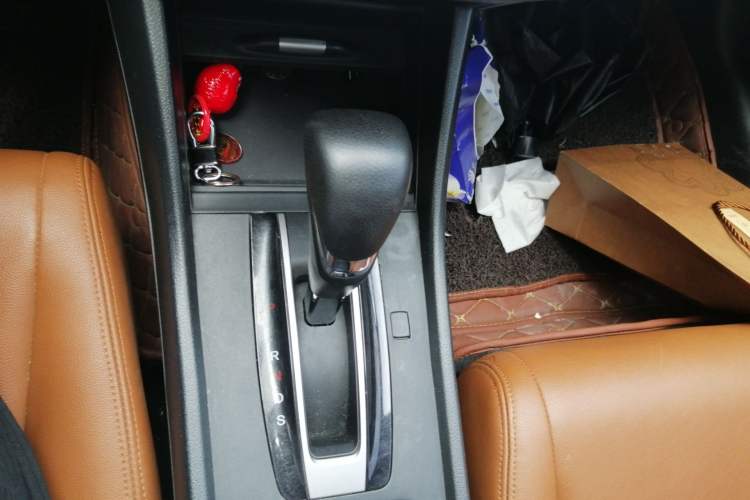 Used Honda Jade 2017 1.8L Automatic Classic Edition 5 seats