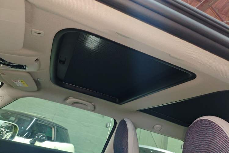 Used MINI 2025 1.5T COOPER Classic Edition
