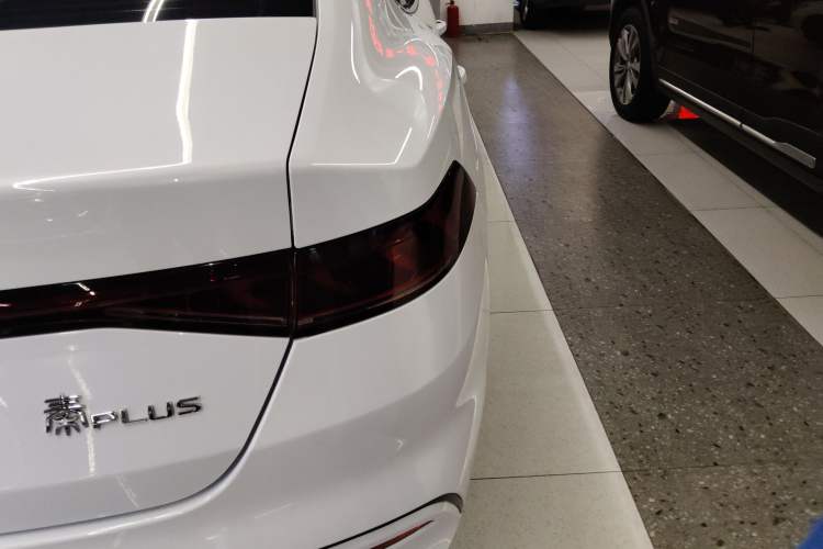 Used BYD Qin PLUS 2023 Champion Edition DM-i 55KM Leading Model Right Rear Taillight