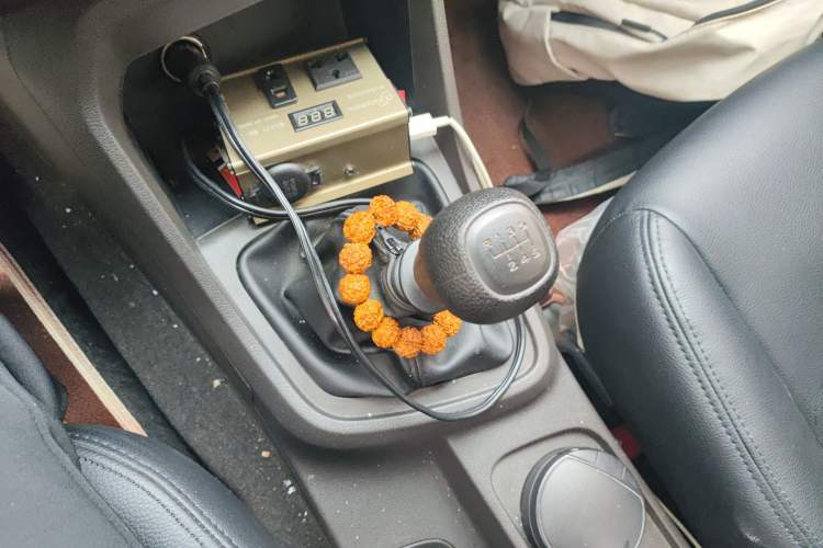 Used Wuling Hongguang V 2022 1.5L Jingqu Edition Electric-Assist LAR Gear Lever