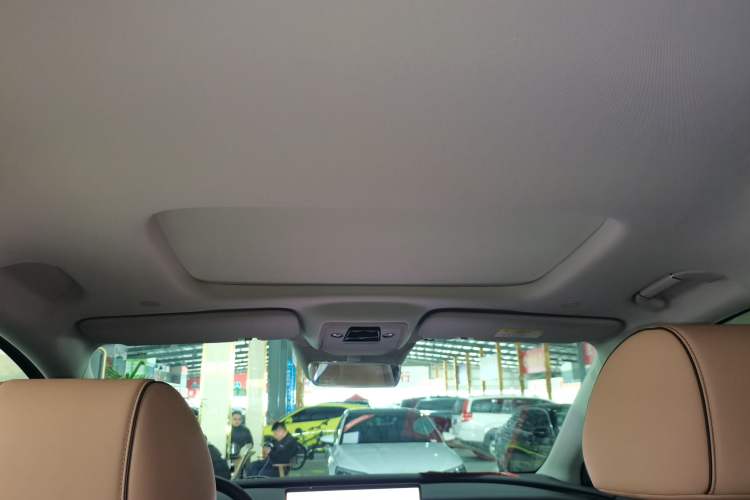 Used Denza D9 2024 DM-i 970 Luxury Model