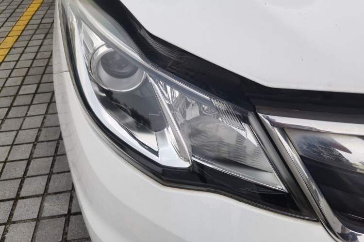 Used CHANGAN KAICHENG Oushang A600 2016 1.5L Manual Luxury 7-Seater