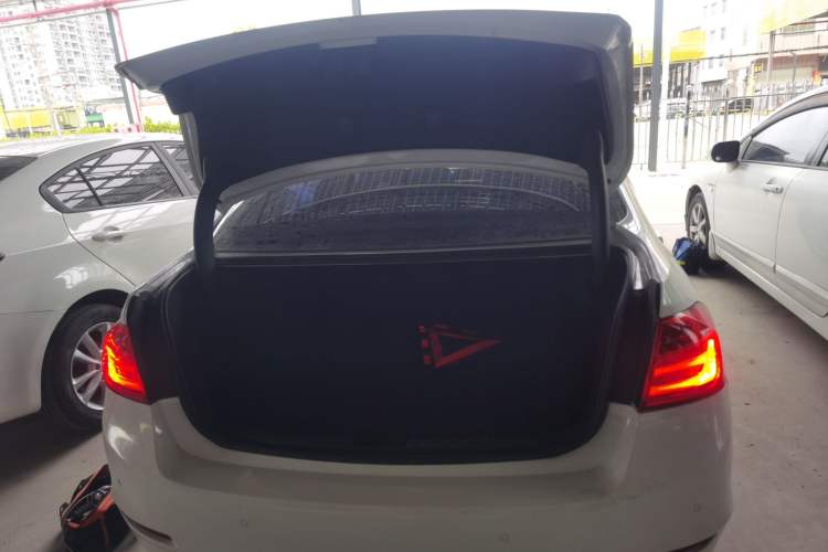 Used BMW 3 Series 2015 320Li Luxury Edition Fashion Model
