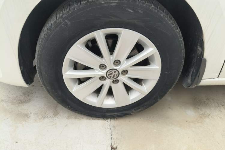 Used Volkswagen Jetta 2015 Value Edition 1.6L Automatic Fashion Version
