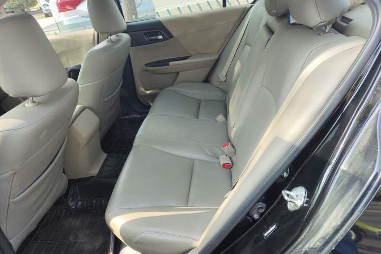 Used Honda Accord 2015 2.0L LX Comfort Edition
