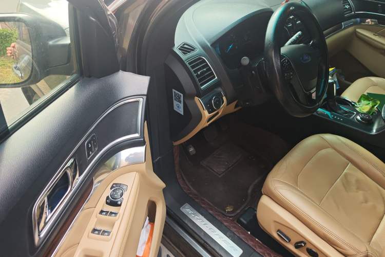 Used Ford Explorer 2016 2.3T Elite Edition
