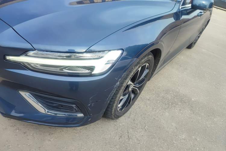 Used Volvo S60 2020 T4 Zhiyi Luxury Edition
