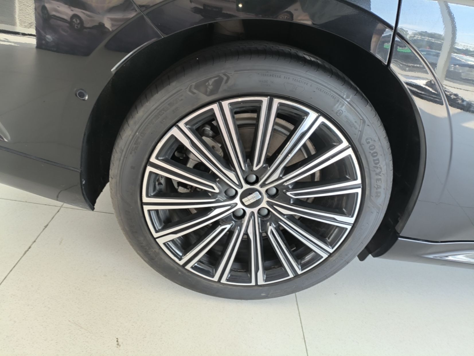 Geely Galaxy 8 2025 130km EM-P Starship Edition — снимка 11
