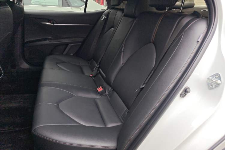 Used Toyota Camry 2021 2.0G Luxury Edition