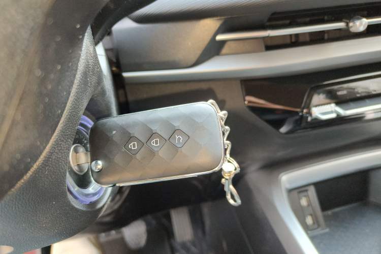 Used Wuling Jiachen 2022 1.5L Manual Comfort Edition