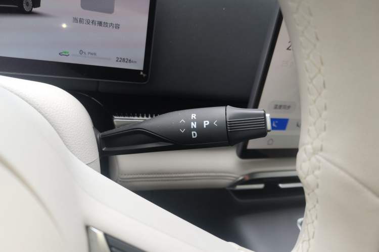 Used VOYAH Dream 2025 PHEV Four-Wheel-Drive Flagship Version – Qiankun Edition
