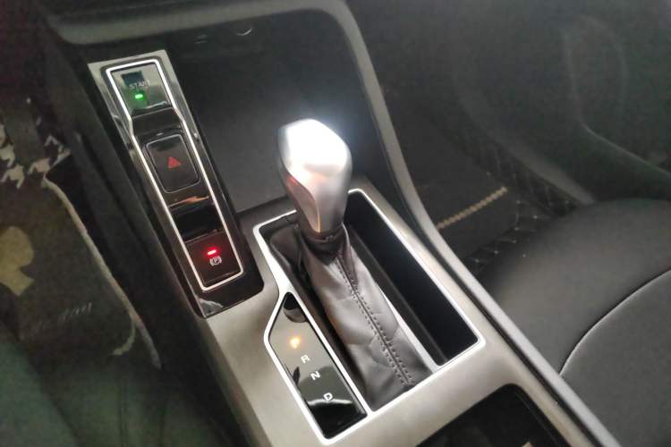 Used Roewe i5 2024 1.5L CVT Luxury Edition
