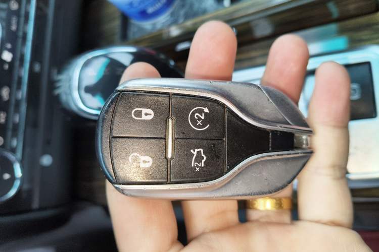 Used Maserati Ghibli 2014 3.0T S Q4 Vehicle Key