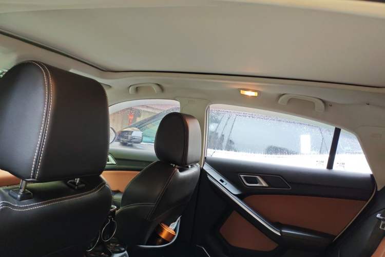 Used JMC Yusheng S330 2016 1.5L GTDi Automatic Two-Wheel Drive Prestige Edition
