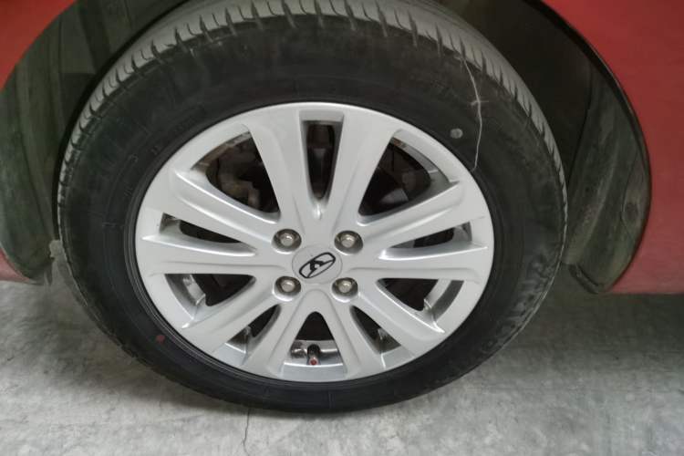 Used Cowin C3 2015 1.5L Manual Gold Diamond Edition
