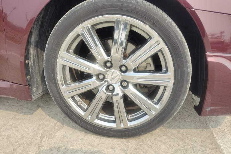 Used Acura TL 2010 3.5 Luxury Edition Right Front Wheel Hub
