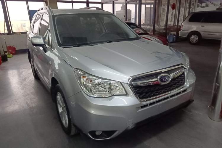 Used Subaru Forester 2014 2.5i Automatic Elite Edition Front Right 45 Deg