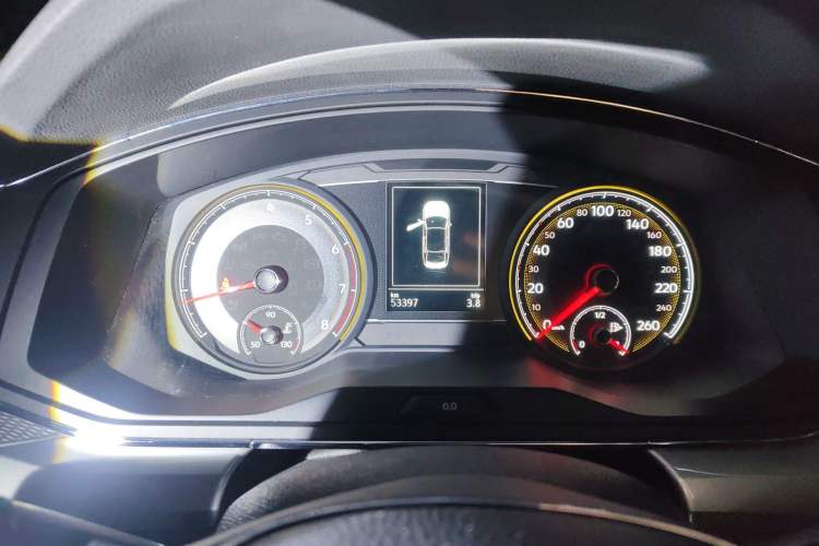 Used Volkswagen Lamando 2019 230TSI DSG Fashion Edition China V Standard Instrument Cluster