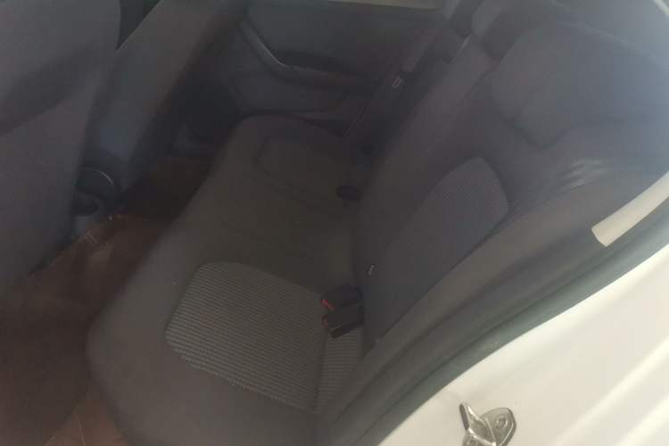 Used Volkswagen Santana 2016 1.6L Manual Fashion Edition